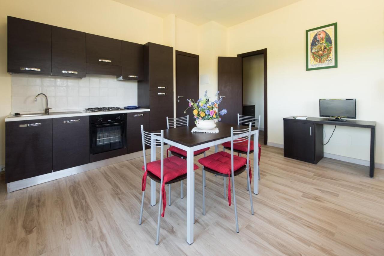 Апартаменти Residenze Pianetti Манчіано Екстер'єр фото